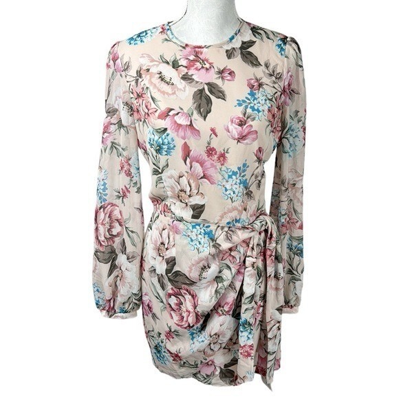 Yumi Kim Dresses & Skirts - Yumi Kim  Mini Dress Women's M Pink‎ Floral Blush Tie Me Over Full of Love New